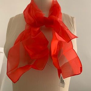 NWOT. 💯 nylon scarf